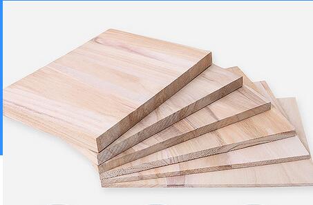 Wooden breaking board 