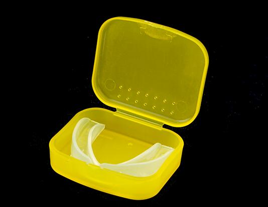 Single mouth guard